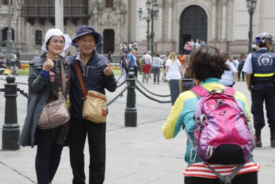 Perú Recibió 242,000 Turistas Extranjeros Durante el Primer Trimestre