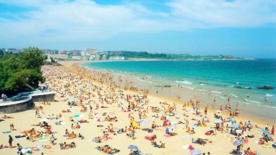 Turismo se Multiplicó por Diez en España en Abril