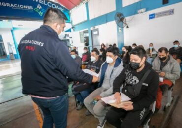 Migraciones dará Prioridad a Peruanos que Requieren Pasaporte para Tramitar Visa a México