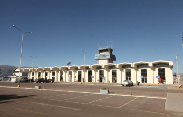 Aeropuerto de Ayacucho Suspende Operaciones Ante Advertencia de Disturbios