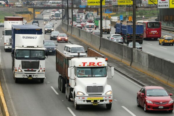 Carretera Central: Restricción de Vehículos de Carga Pesada por Semana Santa