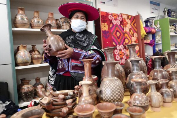 Primer Festival de Innovación en la Artesanía del Perú 