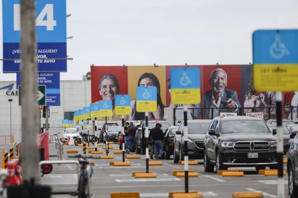 Taxistas Ingresarán al Aeropuerto Jorge Chávez sin Acreditar Solicitud de Pasajero