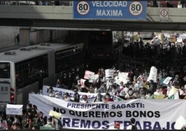 Trabajadores de Casinos y Tragamonedas Bloquearon Vía Expresa por Restricciones Laborables