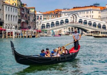 Turismo de Masas Puede Volver a Asfixiar  Ciudades Europeas