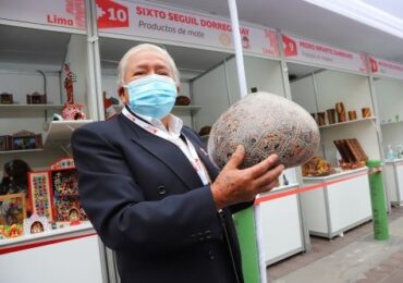Artesanos de Seis Regiones del Perú Presentan sus Trabajos en Lima