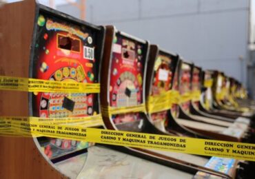 Un Total de 217 Máquinas Tragamonedas Ilegales Destruyó Mincetur