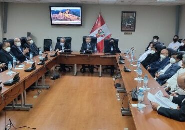 Agremiados de AHORA Huacho Recibieron Reconocimiento del Congreso de la República con el Sello Safe Travels