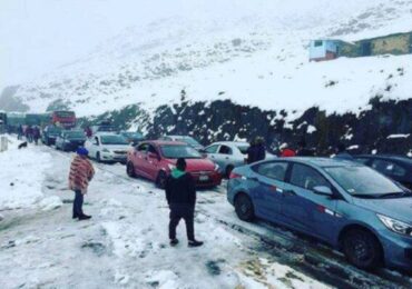 Cusco: Cientos de Pasajeros Varados por Caída de Nieve