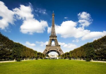 Viajeros Prefieren Francia que España como Destino para sus Estancias más Largas