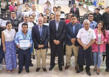 AHORA Perú Participó en Entrega de Certificado a 32 “Restaurantes Saludables” en Surco