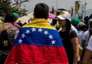 Venezolanos Presentarán Visa y Pasaporte para Ingresar al Perú
