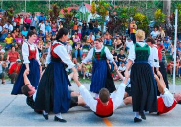 Feria Turística de Pozuzo en La Punta
