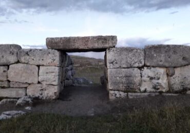 Patrimonio Cultural de la Nación: Sitio Arqueológico Muyuqhawa de Espinar