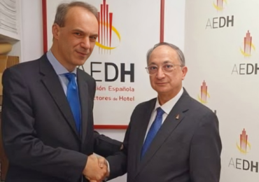 AHORA PERÚ y AEDH Firman Acuerdo de Colaboración