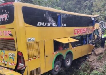 Cusco: Tres Fallecidos y al menos 30 heridos deja Accidente de Bus