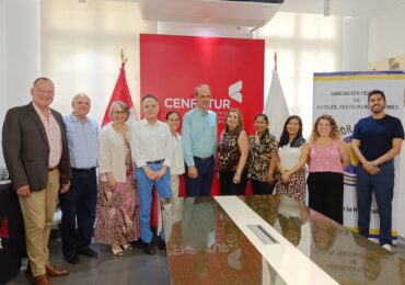 𝗖𝗲𝗻𝗳𝗼𝘁𝘂𝗿 𝘆 𝗔𝗛𝗢𝗥𝗔 𝗣𝗲𝗿𝘂́ 𝘂𝗻𝗲𝗻 𝗲𝘀𝗳𝘂𝗲𝗿𝘇𝗼𝘀 𝗽𝗮𝗿𝗮 𝗳𝗼𝗿𝘁𝗮𝗹𝗲𝗰𝗲𝗿 𝗲𝗹 𝘁𝘂𝗿𝗶𝘀𝗺𝗼 𝗽𝗲𝗿𝘂𝗮𝗻𝗼