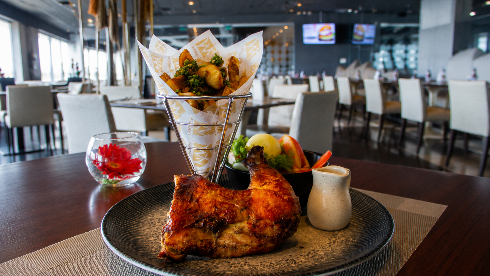 Día del Pollo a la Brasa y Día Nacional del Pisco, dos celebraciones que anticipan las Fiestas Patrias