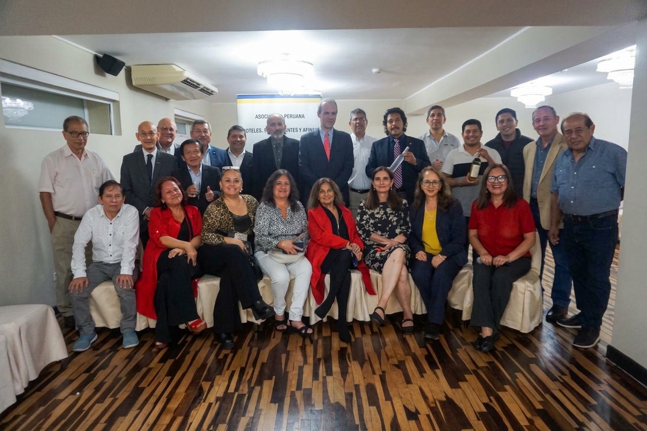 AHORA PERÚ realizó cóctel por el Día del Periodista» y agradece el apoyo al sector